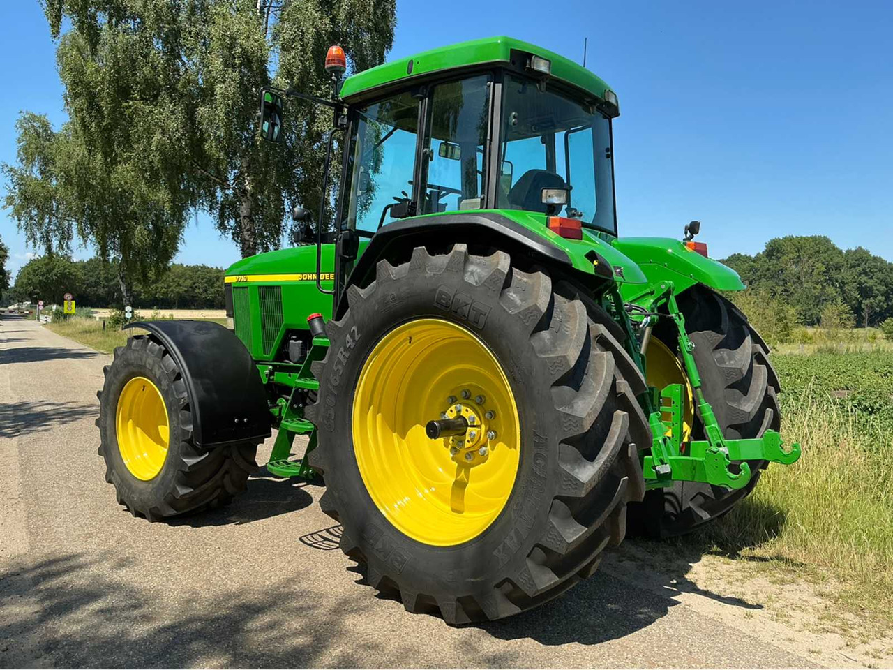John Deere 7710 - Tractor: foto 2 John Deere 7710 - Tractor: foto 2