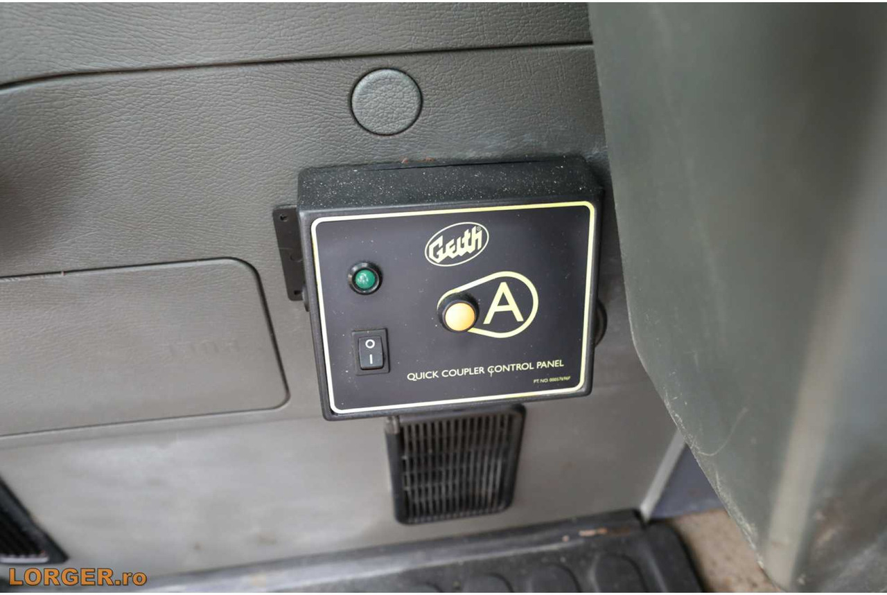 Excavadora KOMATSU PC 340 LC-6K CRAWLER EXCAVATOR: foto 20 Excavadora KOMATSU PC 340 LC-6K CRAWLER EXCAVATOR: foto 20