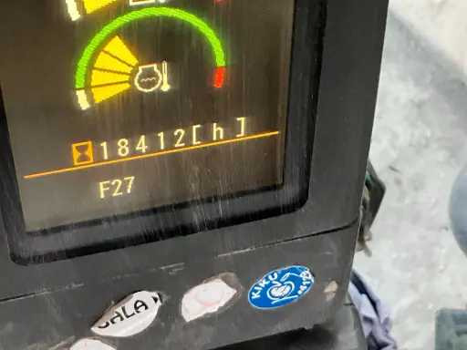 Excavadora de cadenas Komatsu 323D: foto 13