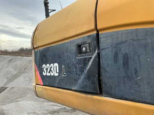 Excavadora de cadenas Komatsu 323D: foto 23