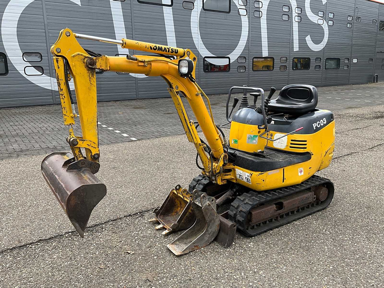 Komatsu PC03 - Miniexcavadora: foto 1 Komatsu PC03 - Miniexcavadora: foto 1