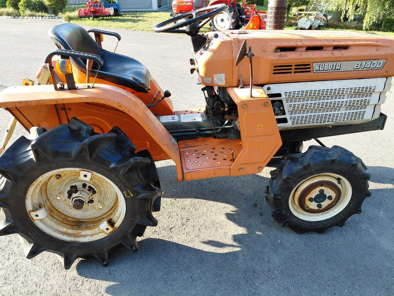 Kubota B1400 - Mini tractor: foto 3 Kubota B1400 - Mini tractor: foto 3
