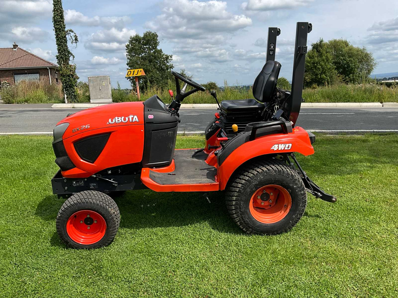 Kubota Bx261 - Tractor municipal: foto 2 Kubota Bx261 - Tractor municipal: foto 2