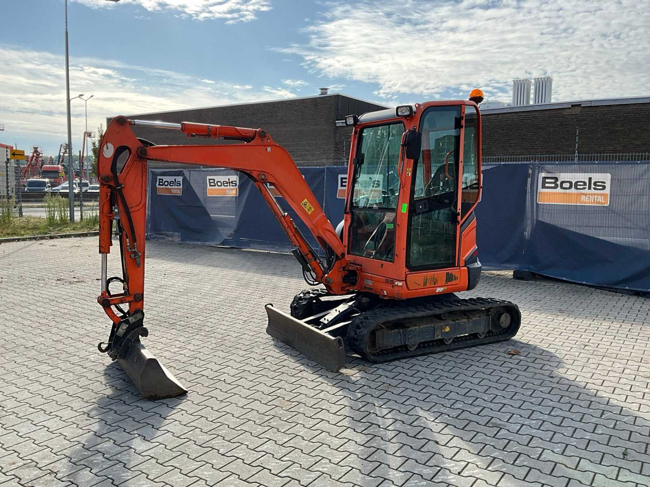 Kubota U27-4GL - Miniexcavadora: foto 1 Kubota U27-4GL - Miniexcavadora: foto 1