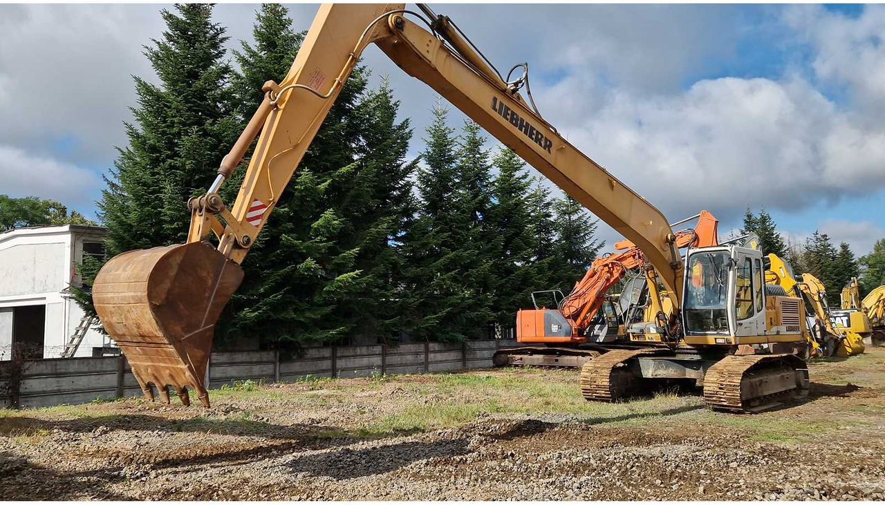 LIEBHERR R924B - Excavadora de cadenas: foto 4 LIEBHERR R924B - Excavadora de cadenas: foto 4