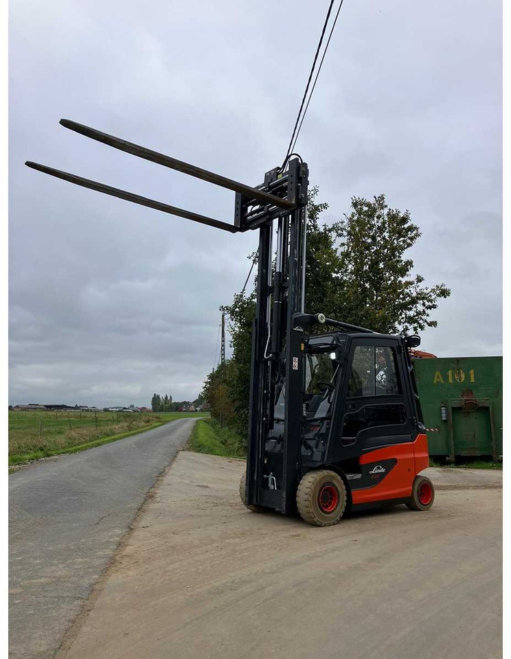 LINDE E25-01 FORKLIFT 2018 - Carretilla elevadora: foto 2 LINDE E25-01 FORKLIFT 2018 - Carretilla elevadora: foto 2