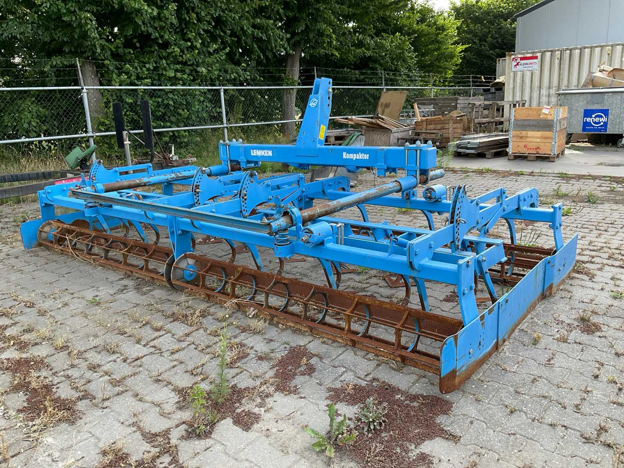 Lemken SY-Kompaktor S400 Front - Equipo para trabajo del suelo: foto 1 Lemken SY-Kompaktor S400 Front - Equipo para trabajo del suelo: foto 1