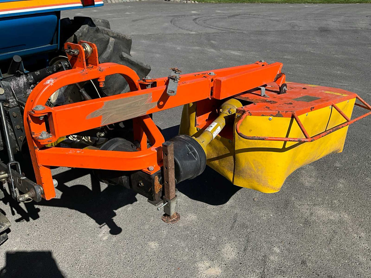 Mounted cutting deck for mini tractor - Mini tractor: foto 2 Mounted cutting deck for mini tractor - Mini tractor: foto 2