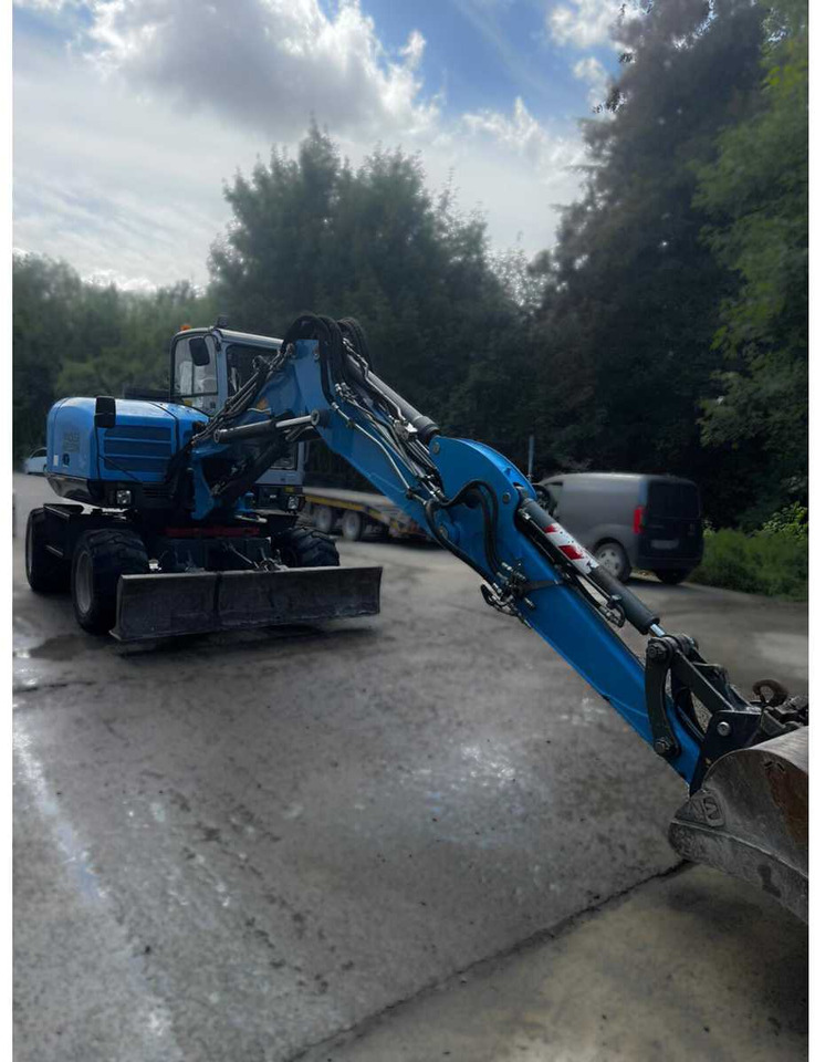 Excavadora de ruedas Neuson: foto 7