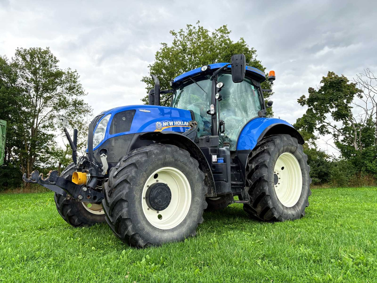 New Holland T7.210 AC - Tractor: foto 1 New Holland T7.210 AC - Tractor: foto 1
