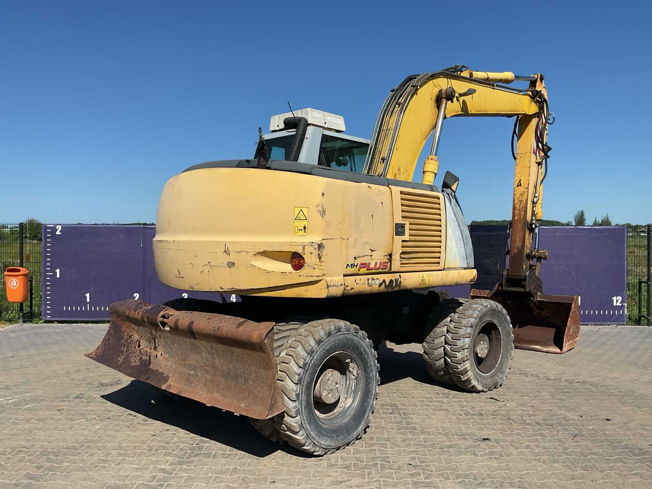 New holland MH plus - Excavadora de ruedas: foto 3 New holland MH plus - Excavadora de ruedas: foto 3