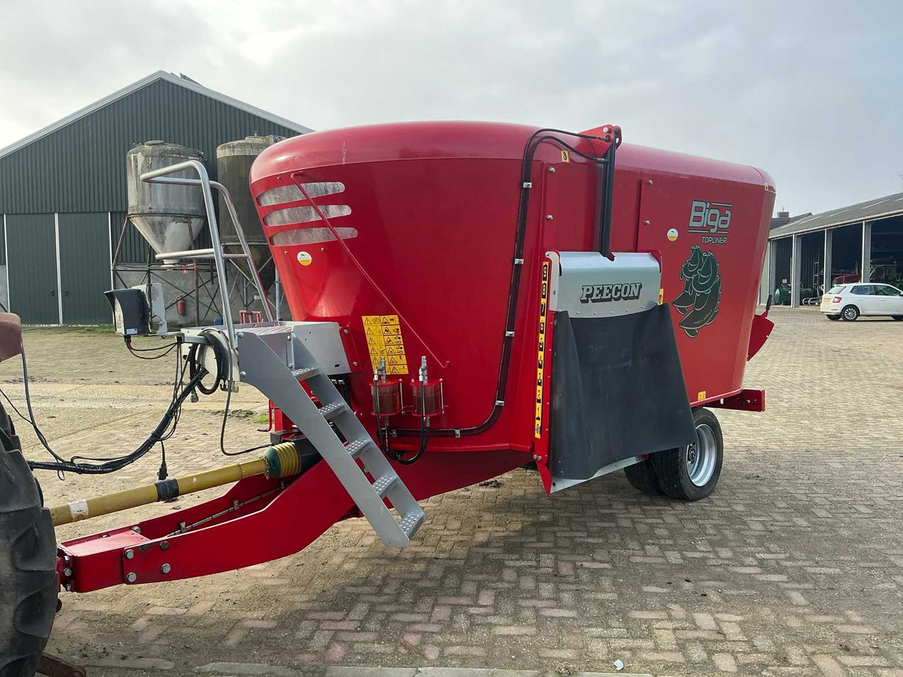 Peecon Biga Topliner 16m3 VMT-160 - Desensiladora: foto 1 Peecon Biga Topliner 16m3 VMT-160 - Desensiladora: foto 1