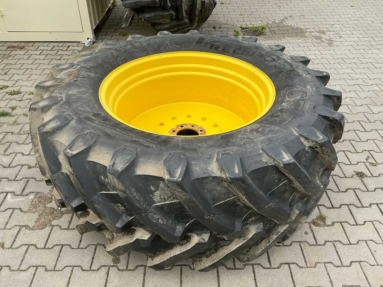 Pirelli TM800 - Neumáticos y llantas para Tractor: foto 4 Pirelli TM800 - Neumáticos y llantas para Tractor: foto 4