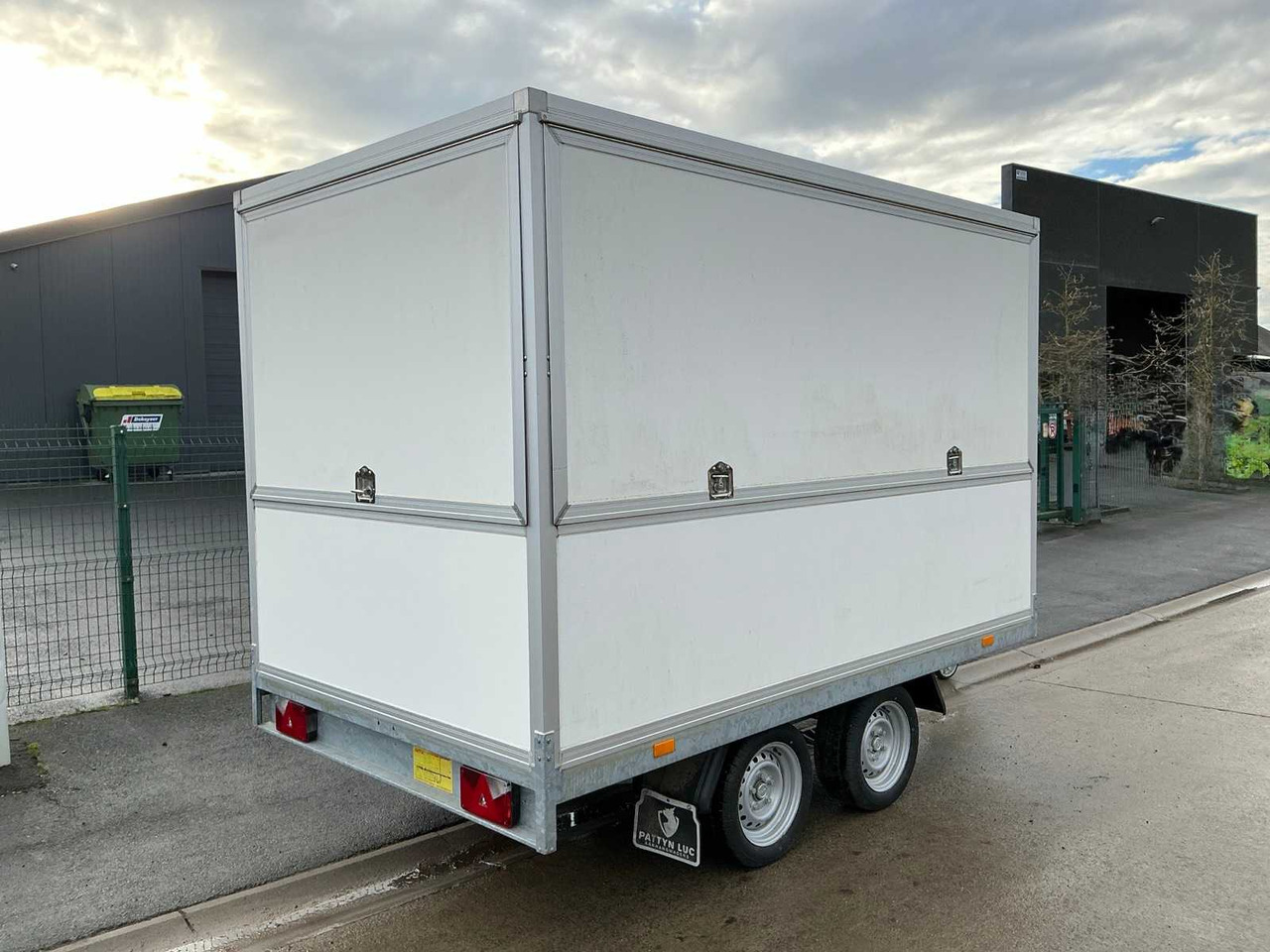 2023 HAPERT SAPPHIRE FOOD TRUCK - Remolque: foto 5 2023 HAPERT SAPPHIRE FOOD TRUCK - Remolque: foto 5