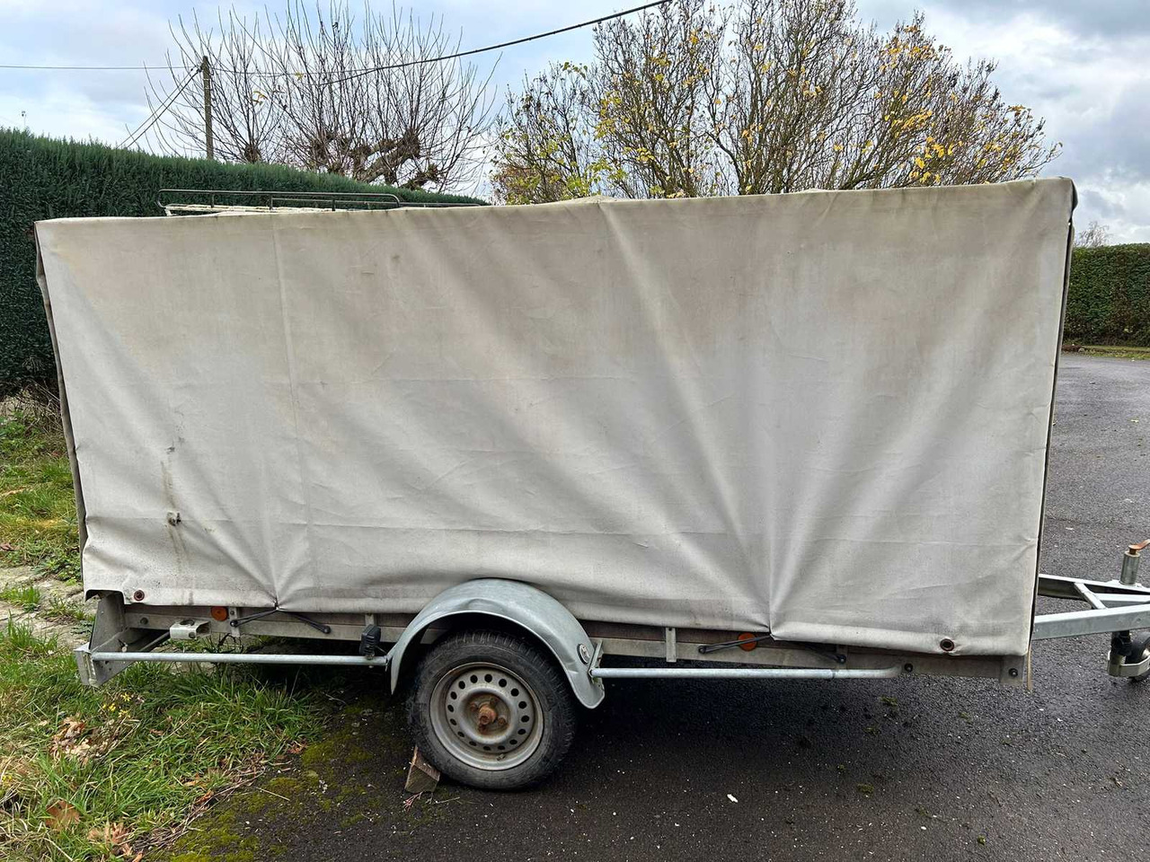 CURTAIN TRAILER - Remolque: foto 3 CURTAIN TRAILER - Remolque: foto 3