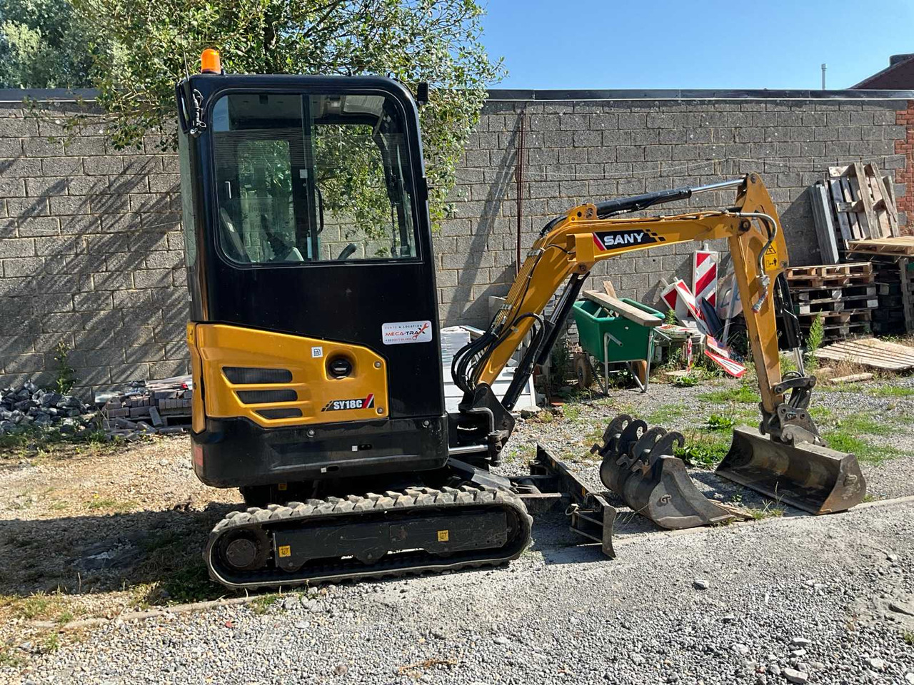 Miniexcavadora Sany Sy18C: foto 8