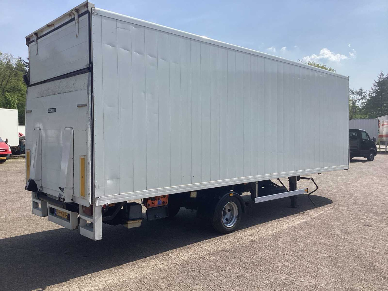 2003 TRACON UDEN STEERING AXLE SEMI-TRAILER - Semirremolque: foto 1 2003 TRACON UDEN STEERING AXLE SEMI-TRAILER - Semirremolque: foto 1