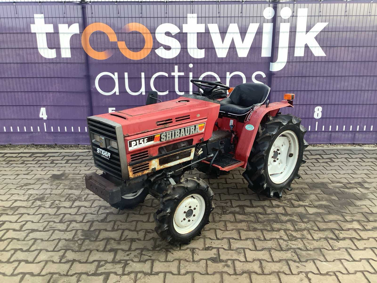 Shibaura P15F - Mini tractor: foto 1 Shibaura P15F - Mini tractor: foto 1
