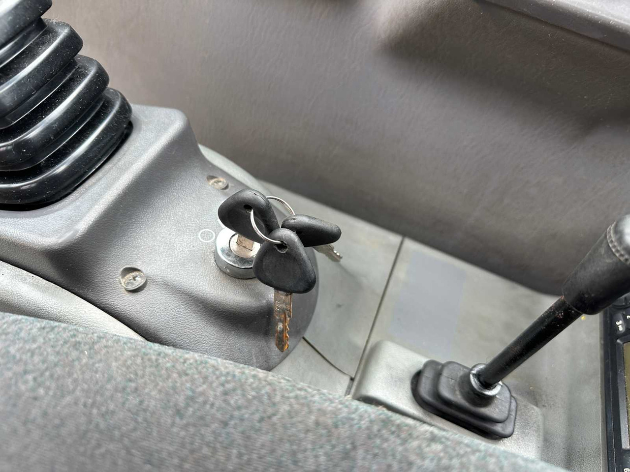 Excavadora de cadenas VOLVO EC55D: foto 36
