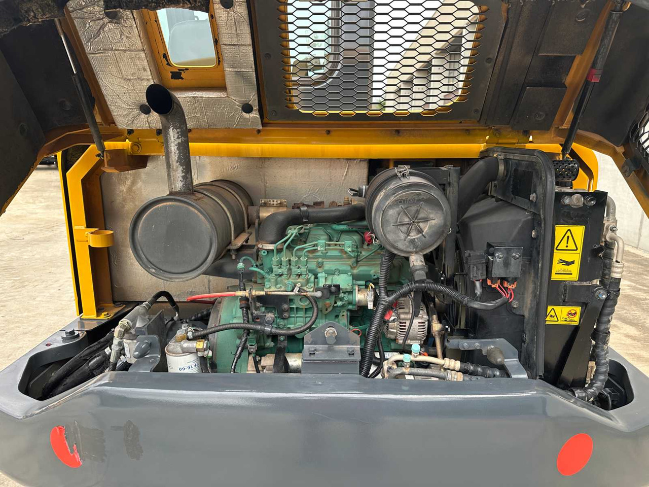 Excavadora de cadenas VOLVO EC55D: foto 23
