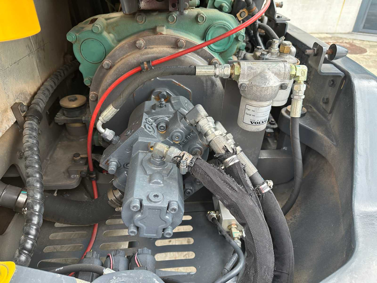 Excavadora de cadenas VOLVO EC55D: foto 30