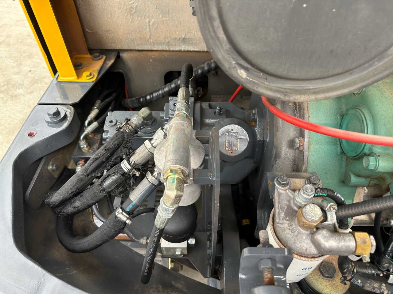 Excavadora de cadenas VOLVO EC55D: foto 29