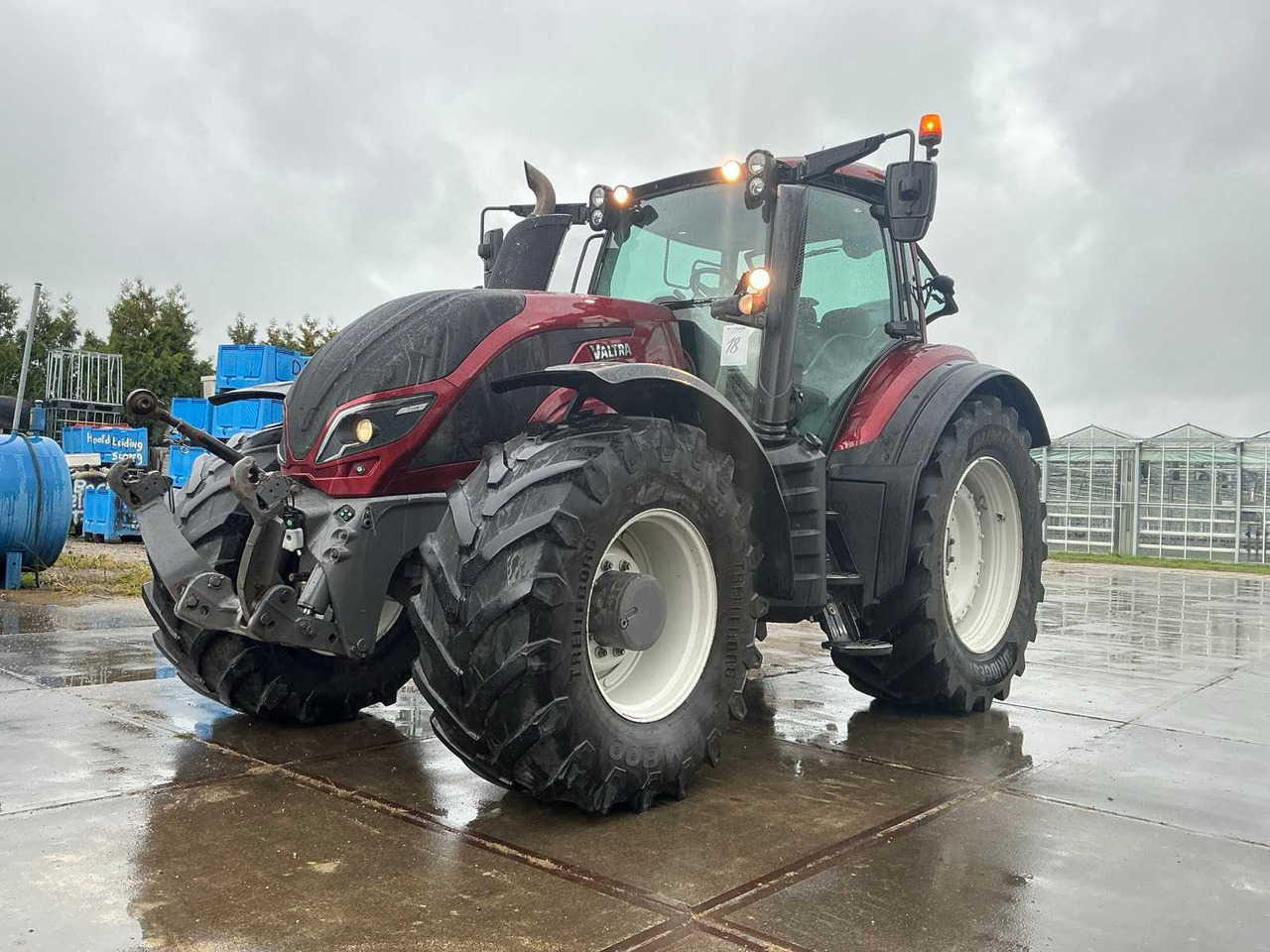 Valtra T214 - Tractor: foto 1 Valtra T214 - Tractor: foto 1