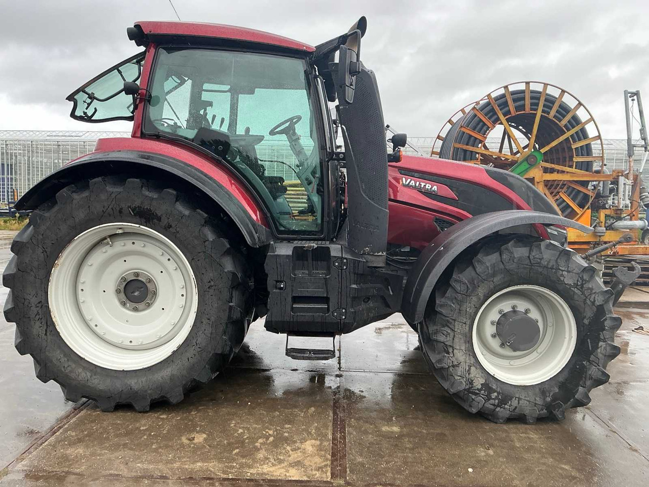 Valtra T214 - Tractor: foto 5 Valtra T214 - Tractor: foto 5