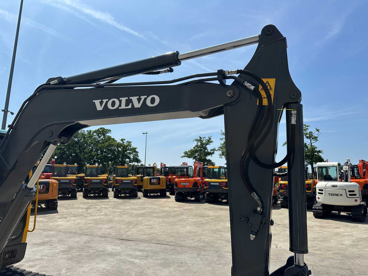 Excavadora de cadenas Volvo EC55B: foto 12