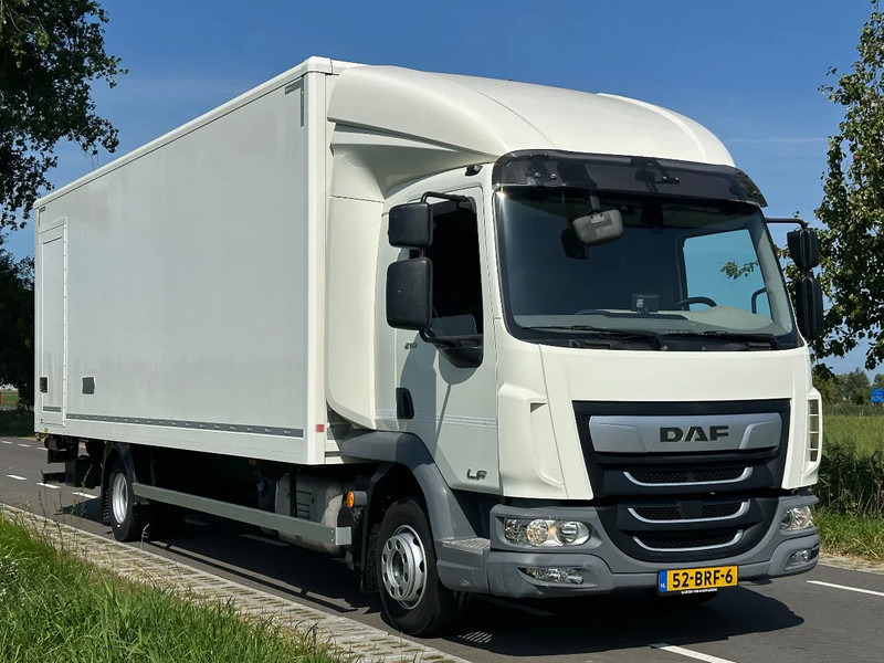 DAF LF 210 LF210.12 - Camión caja cerrada: foto 2 DAF LF 210 LF210.12 - Camión caja cerrada: foto 2