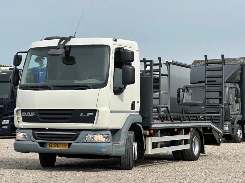 DAF LF 45 LF 12.180. EURO5. OPRIJWAGEN in Topstaat!! - Camión portavehículos: foto 1 DAF LF 45 LF 12.180. EURO5. OPRIJWAGEN in Topstaat!! - Camión portavehículos: foto 1