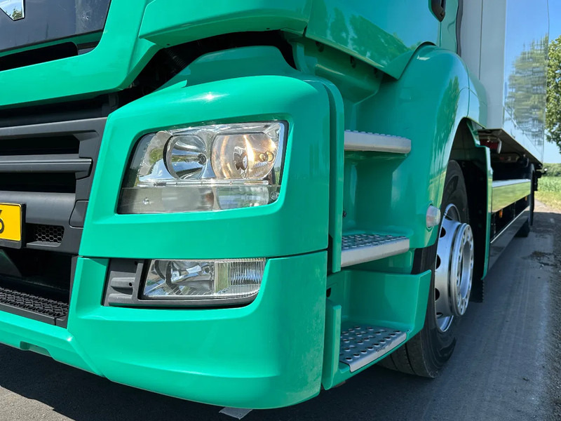 MAN TGS TGS 18.330 EURO6.2020 730x248x245 Als in NIEUWSTAAT! - Camión frigorífico: foto 4 MAN TGS TGS 18.330 EURO6.2020 730x248x245 Als in NIEUWSTAAT! - Camión frigorífico: foto 4