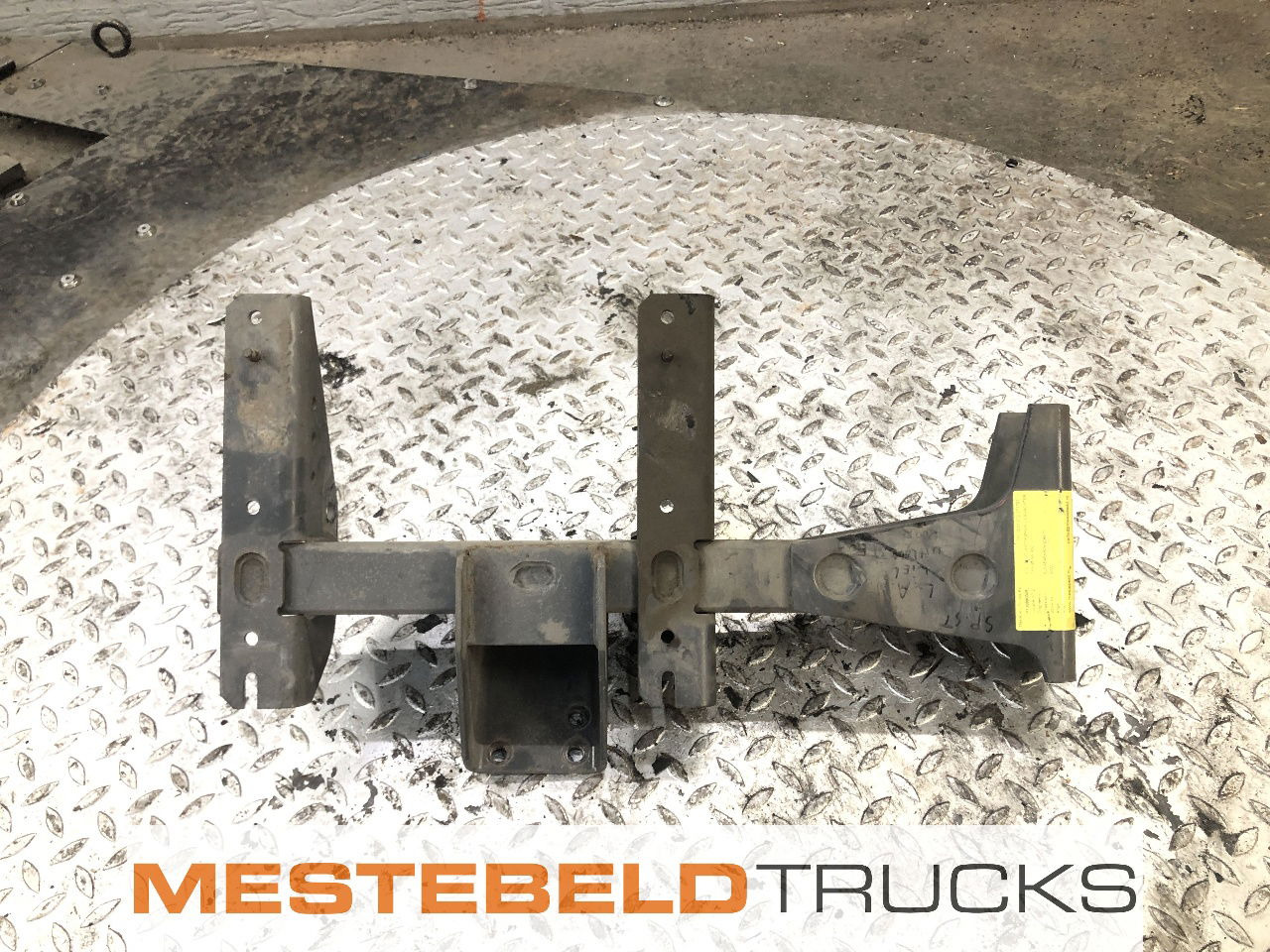 DAF Steun uitlaatdemper linksachter - Bastidor/ Chasis para Camión: foto 1 DAF Steun uitlaatdemper linksachter - Bastidor/ Chasis para Camión: foto 1