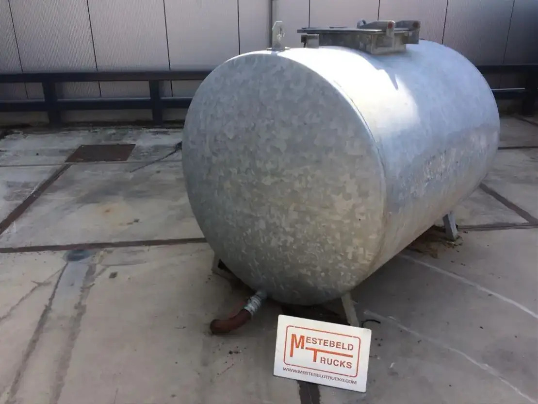 Diversen Watertank 9025 liter - Tanque de almacenamiento: foto 4 Diversen Watertank 9025 liter - Tanque de almacenamiento: foto 4