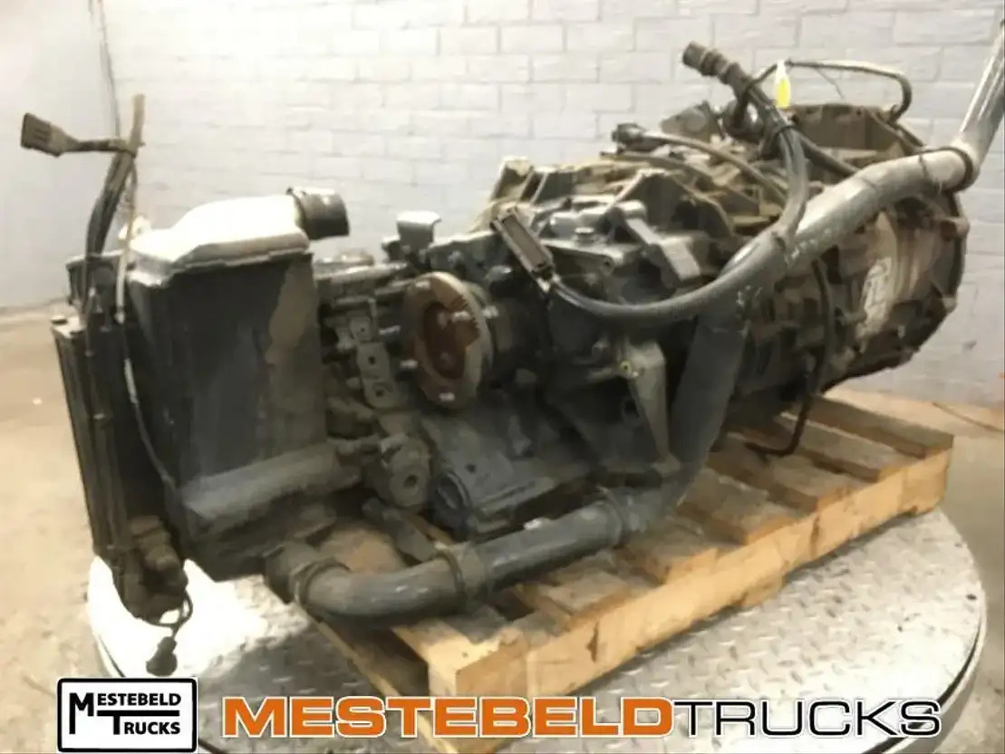 Iveco Versn bak 16 AS 2200 IT - Caja de cambios y piezas para Camión: foto 2 Iveco Versn bak 16 AS 2200 IT - Caja de cambios y piezas para Camión: foto 2