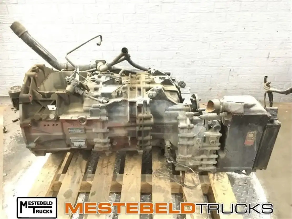 Iveco Versn bak 16 AS 2200 IT - Caja de cambios y piezas para Camión: foto 1 Iveco Versn bak 16 AS 2200 IT - Caja de cambios y piezas para Camión: foto 1