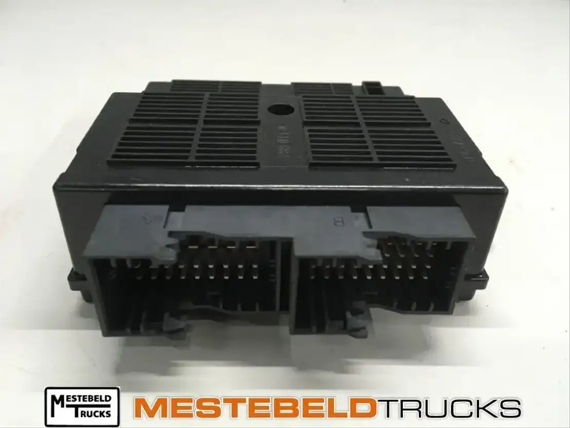 MAN Stuurkast verwarming - Sistema eléctrico para Camión: foto 1 MAN Stuurkast verwarming - Sistema eléctrico para Camión: foto 1