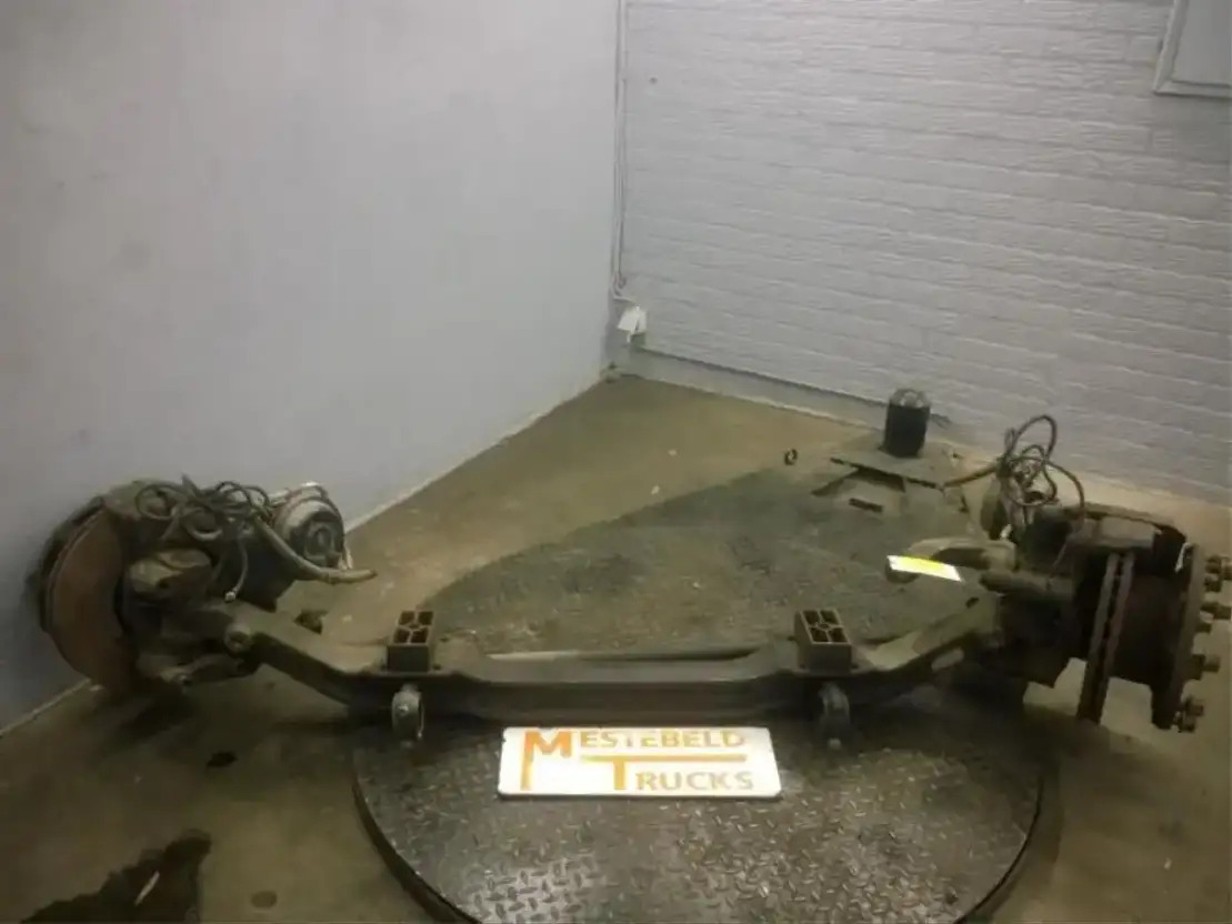 MAN Vooras TGX - Eje delantero para Camión: foto 1 MAN Vooras TGX - Eje delantero para Camión: foto 1