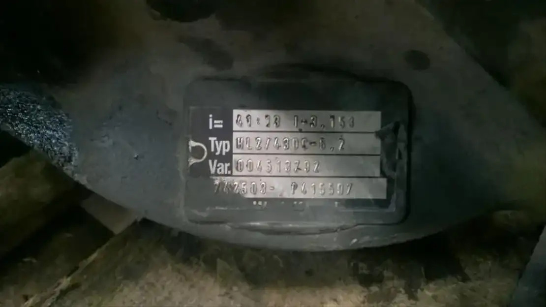 Mercedes-Benz Differentieel HL2/43DC 6.2 - Eje posterior para Camión: foto 1 Mercedes-Benz Differentieel HL2/43DC 6.2 - Eje posterior para Camión: foto 1