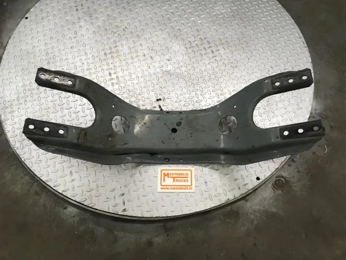 Mercedes-Benz Dwarsdrager - Bastidor/ Chasis para Camión: foto 1 Mercedes-Benz Dwarsdrager - Bastidor/ Chasis para Camión: foto 1