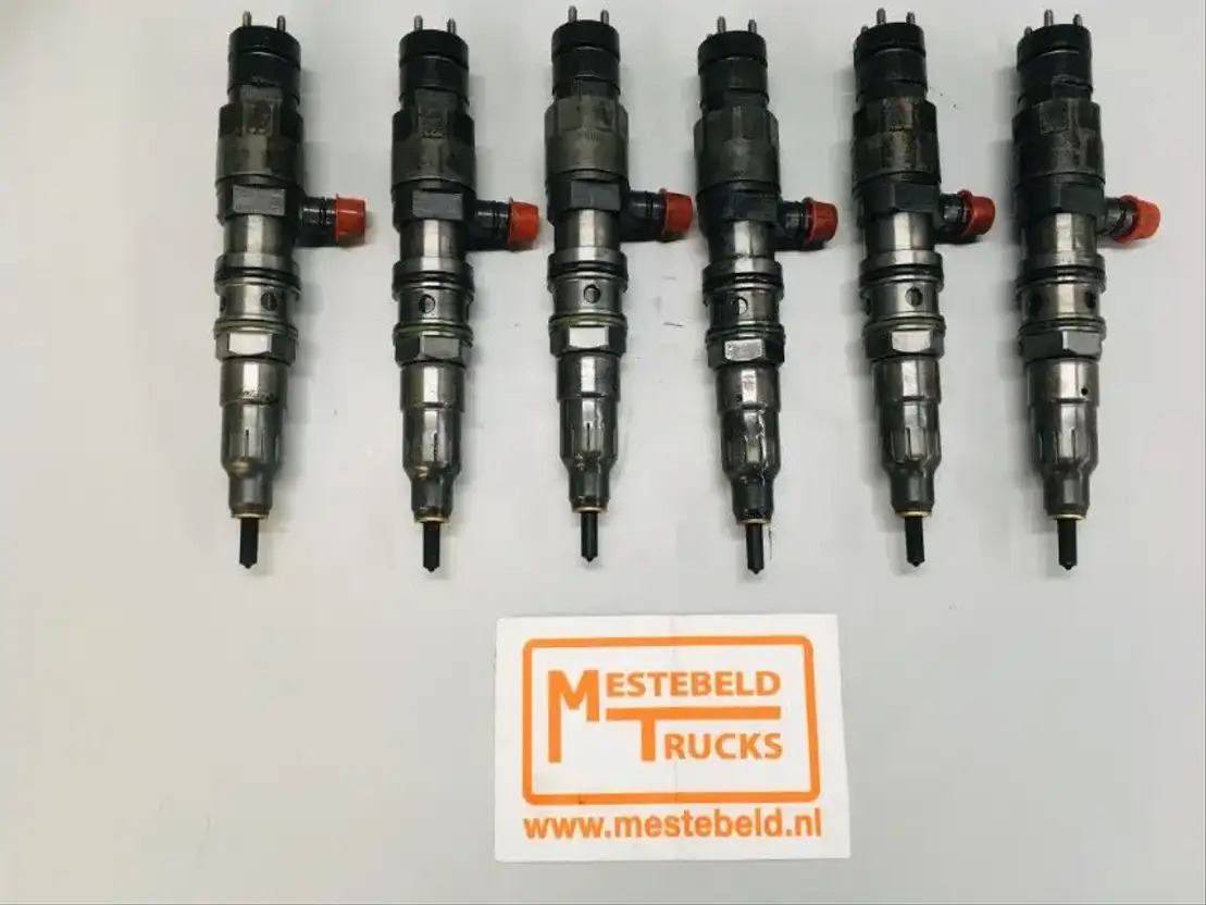 Mercedes-Benz Injector OM470 LA - Motor y piezas para Camión: foto 1 Mercedes-Benz Injector OM470 LA - Motor y piezas para Camión: foto 1