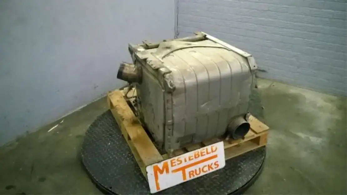 Mercedes-Benz Katalysator Euro 5 - Silenciador/ Sistema de escape para Camión: foto 1 Mercedes-Benz Katalysator Euro 5 - Silenciador/ Sistema de escape para Camión: foto 1