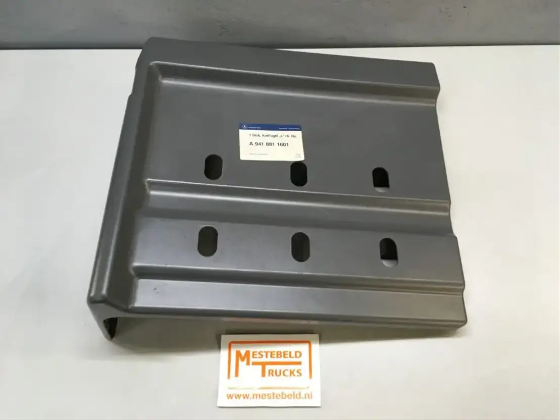 Mercedes-Benz Spatbord Actros rechtsvoor - Bastidor/ Chasis para Camión: foto 1 Mercedes-Benz Spatbord Actros rechtsvoor - Bastidor/ Chasis para Camión: foto 1