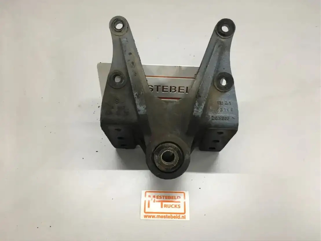 Mercedes-Benz Voorveerhand L/R - Bastidor/ Chasis para Camión: foto 1 Mercedes-Benz Voorveerhand L/R - Bastidor/ Chasis para Camión: foto 1