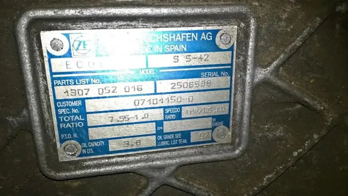Nissan Versnellingsbak S5-42 - Caja de cambios y piezas para Camión: foto 3 Nissan Versnellingsbak S5-42 - Caja de cambios y piezas para Camión: foto 3