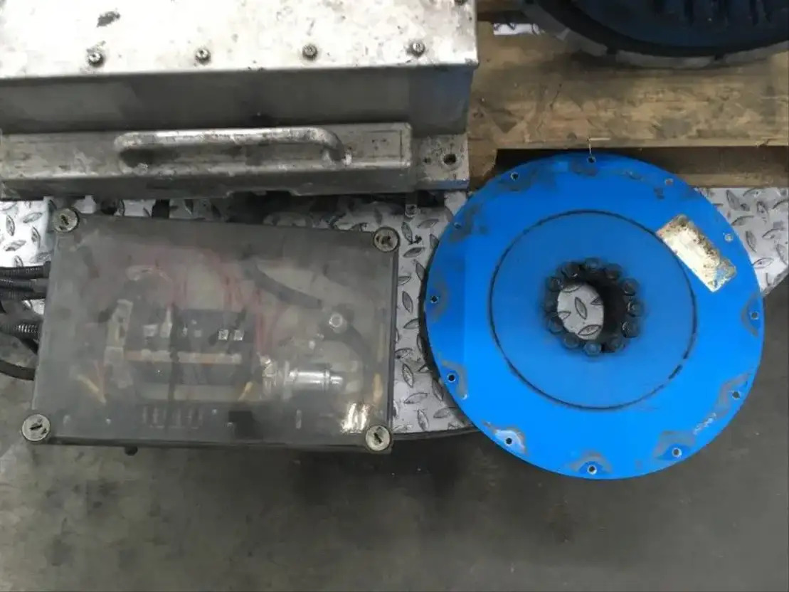 Siemens /Geafol Motor generator set - Piezas de recambio para Camión: foto 3 Siemens /Geafol Motor generator set - Piezas de recambio para Camión: foto 3