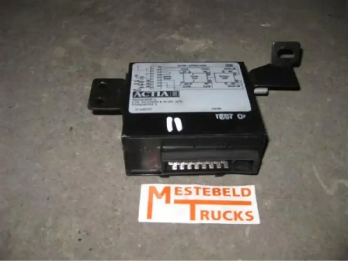 Renault ECU - Sistema eléctrico para Camión: foto 1 Renault ECU - Sistema eléctrico para Camión: foto 1