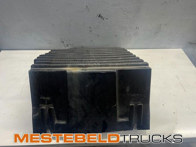Scania Accubak deksel - Bastidor/ Chasis para Camión: foto 1 Scania Accubak deksel - Bastidor/ Chasis para Camión: foto 1