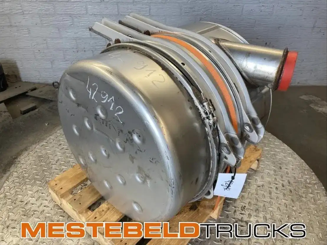 Scania Uitlaatdemper - Silenciador/ Sistema de escape para Camión: foto 1 Scania Uitlaatdemper - Silenciador/ Sistema de escape para Camión: foto 1