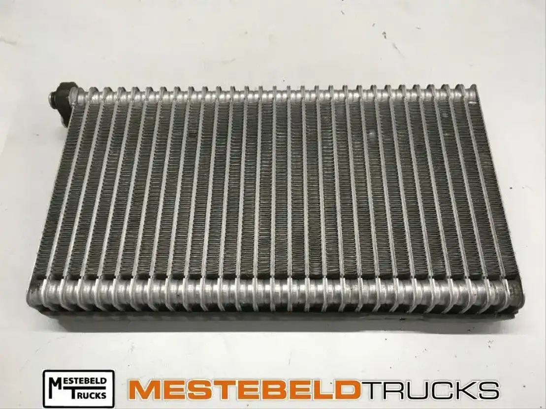 Scania Verdamper airco R-serie - Sistema de refrigeración para Camión: foto 1 Scania Verdamper airco R-serie - Sistema de refrigeración para Camión: foto 1